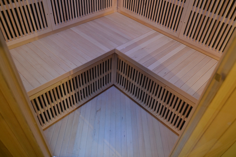 Corner Design Indoor Solid Wooden Hemlock Far Infrared Sauna Room for 4 Person